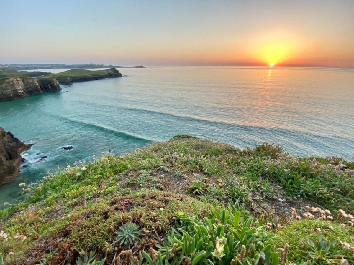 Sunset Waves Sea View Apartment Featuring Panoramic Views & Parking Newquay  Luaran gambar