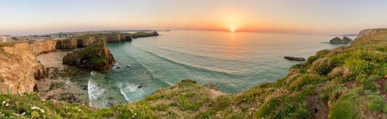 Sunset Waves Sea View Apartment Featuring Panoramic Views & Parking Newquay  Luaran gambar