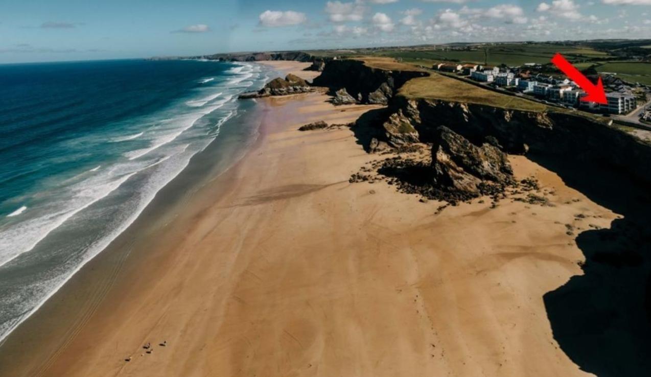 Sunset Waves Sea View Apartment Featuring Panoramic Views & Parking Newquay  Luaran gambar